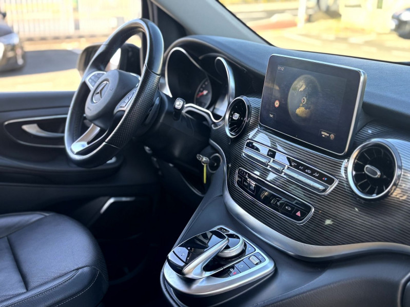 Photo 19 de l'offre de MERCEDES-BENZ CLASSE V 300 D LONG AVANTGARDE 9G-TRONIC SIEGES CHAUFFANTS VENTILES BURMESTER CAM360 à 51990€ chez Visiteauto.fr