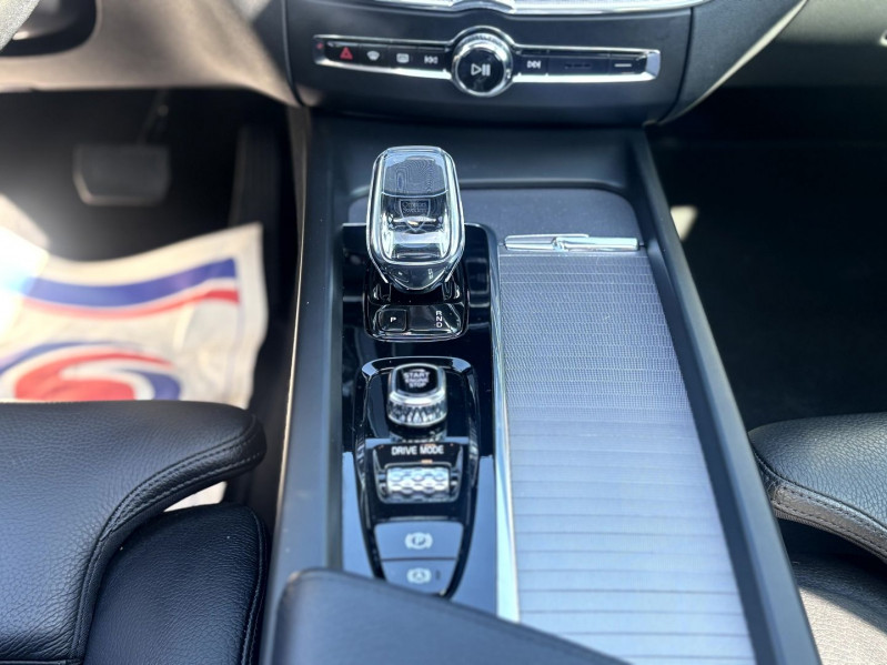 Photo 18 de l'offre de VOLVO XC60 T6 AWD 253 + 87CH INSCRIPTION GEARTRONIC ATTELAGE ELECTRIQUE à 35890€ chez Visiteauto.fr