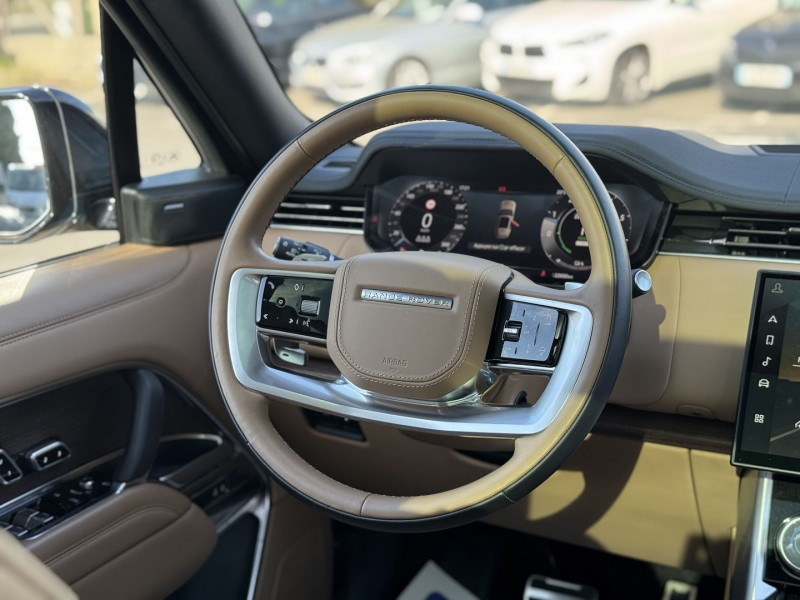 Photo 9 de l'offre de LAND-ROVER RANGE ROVER 3.0 P510E 510CH PHEV HSE SWB TOIT OUVRANT VOLANT CHAUFFANT SIEGES VENTLES MASSAN à 131990€ chez Visiteauto.fr