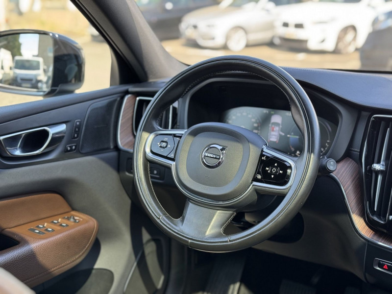 Photo 9 de l'offre de VOLVO XC60 T6 AWD 253 + 87CH INSCRIPTION LUXE GEARTRONIC à 37890€ chez Visiteauto.fr