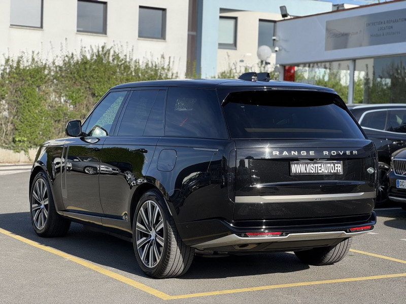 Photo 4 de l'offre de LAND-ROVER RANGE ROVER 3.0 P510E 510CH PHEV HSE SWB TOIT OUVRANT VOLANT CHAUFFANT SIEGES VENTLES MASSAN à 131990€ chez Visiteauto.fr