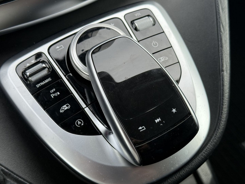 Photo 12 de l'offre de MERCEDES-BENZ CLASSE V 300 D LONG AVANTGARDE 9G-TRONIC PORTES ET COFFRE ELECTRIQUE CAM360 ATTELAGE à 49890€ chez Visiteauto.fr