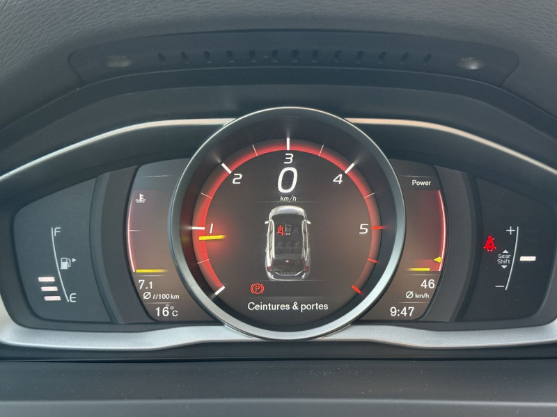 Photo 11 de l'offre de VOLVO V60 D2 120CH OCEAN RACE PACK CITY à 14890€ chez Visiteauto.fr