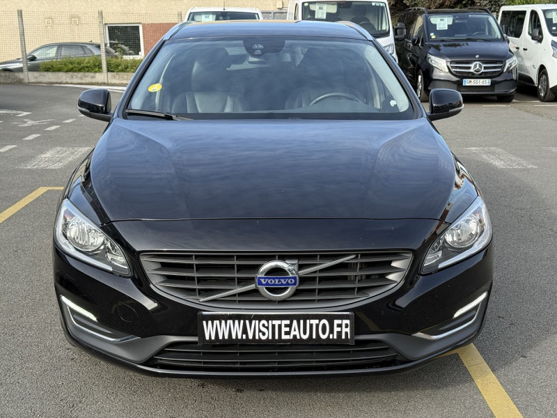 Photo 16 de l'offre de VOLVO V60 D2 120CH OCEAN RACE PACK CITY à 14890€ chez Visiteauto.fr
