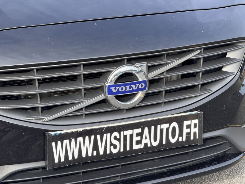 Photo 17 de l'offre de VOLVO V60 D2 120CH OCEAN RACE PACK CITY à 14890€ chez Visiteauto.fr