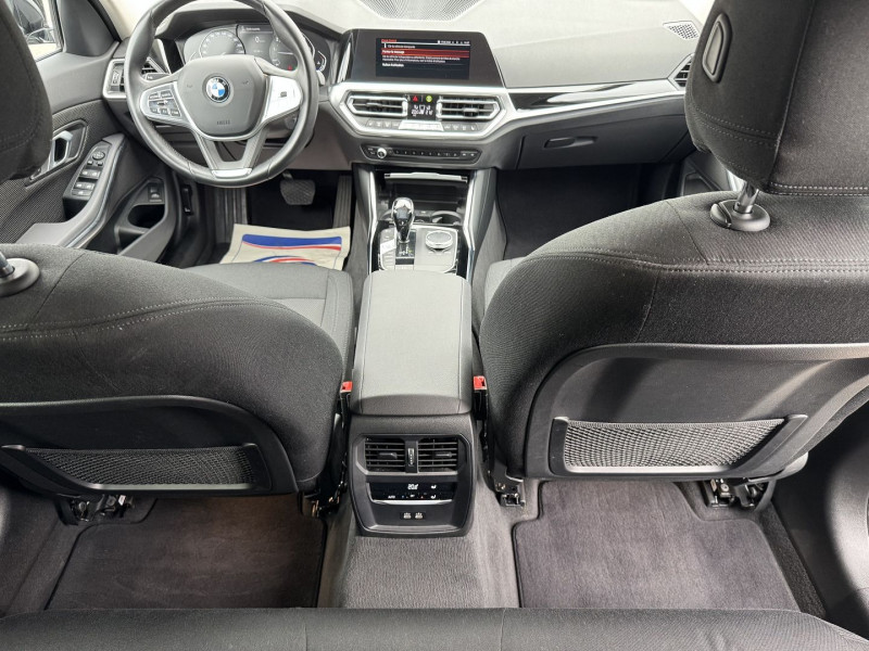 Photo 19 de l'offre de BMW SERIE 3 TOURING (G21) 318IA 156CH LOUNGE 8CV SIEGES CHAUFFANTS JANTES18 à 27890€ chez Visiteauto.fr