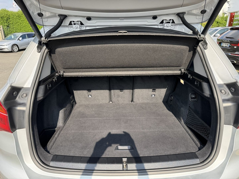 Photo 16 de l'offre de BMW X1 (F48) SDRIVE20IA 192CH LOUNGE DKG7 TOIT OUVRANT KIT ECLAIRAGE à 16890€ chez Visiteauto.fr