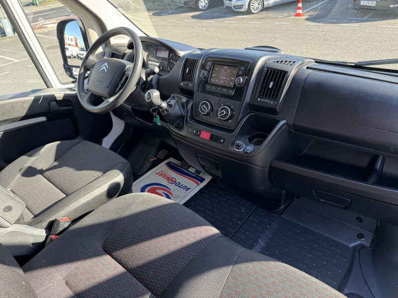 Photo 6 de l'offre de CITROEN JUMPER FG 30 L1H1 2.2 BLUEHDI 120 S&S CLUB à 17890€ chez Visiteauto.fr