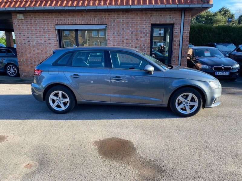 Photo 4 de l'offre de AUDI A3 SPORTBACK 1.0 TFSI 115CH BUSINESS LINE à 19250€ chez auto-direct.fr