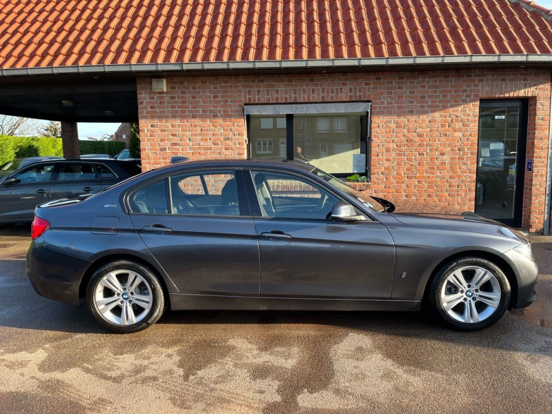 Photo 4 de l'offre de BMW SERIE 3 (F30) 330EA 252CH BUSINESS DESIGN à 29250€ chez auto-direct.fr