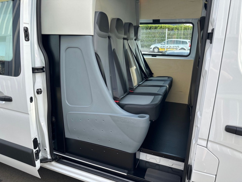 Photo 9 de l'offre de RENAULT MASTER III CABINE APPROFONDIE R3500 L4H2 2.3 BLUE DCI 165CH GRAND CONFORT à 48990€ chez GTM Auto