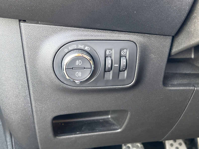 Photo 16 de l'offre de OPEL CORSA 1.4 90CH BLACK EDITION START/STOP 5P à 10990€ chez GTM Auto