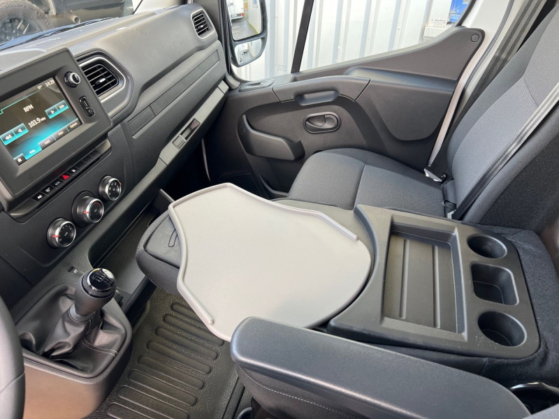 Photo 16 de l'offre de RENAULT MASTER III FG - DISPO F3500 L3H2 2.3 BLUE DCI 150CH GRAND CONFORT EURO6 à 38990€ chez GTM Auto