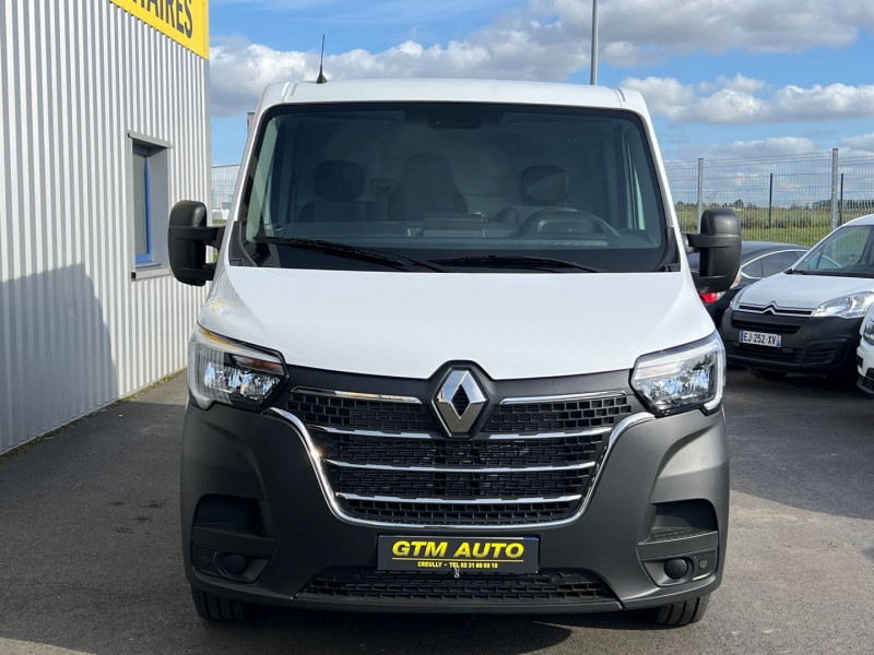 Photo 2 de l'offre de RENAULT MASTER III FG F3300 L1H1 2.3 BLUE DCI 135CH GRAND CONFORT EURO6 à 35990€ chez GTM Auto