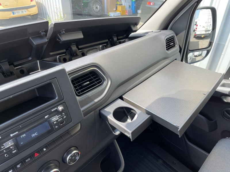 Photo 14 de l'offre de RENAULT MASTER III BENNE - CABRETTA RJ3500 L3 COFFRE 2.3 BLUE DCI 145CH EUROVI à 44990€ chez GTM Auto