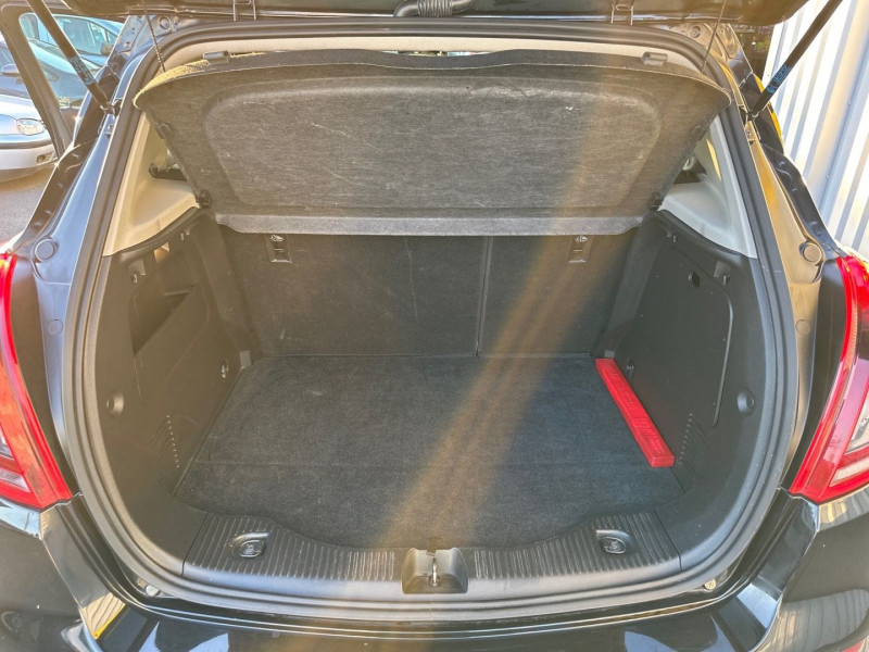 Photo 20 de l'offre de OPEL MOKKA X 1.6 D 136 ELITE 4X2 EURO6D-T à 13990€ chez GTM Auto