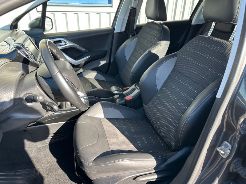 Photo 12 de l'offre de PEUGEOT 2008 1.2 PURETECH 110CH E6.C ALLURE S&S 5CV à 13490€ chez GTM Auto
