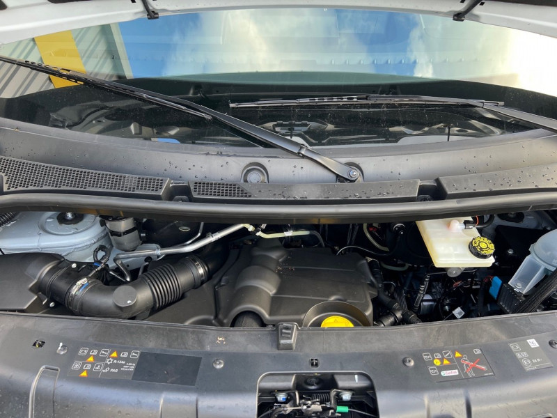 Photo 18 de l'offre de RENAULT MASTER III FG - DISPO F3500 L3H2 2.3 BLUE DCI 150CH GRAND CONFORT EURO6 à 38990€ chez GTM Auto