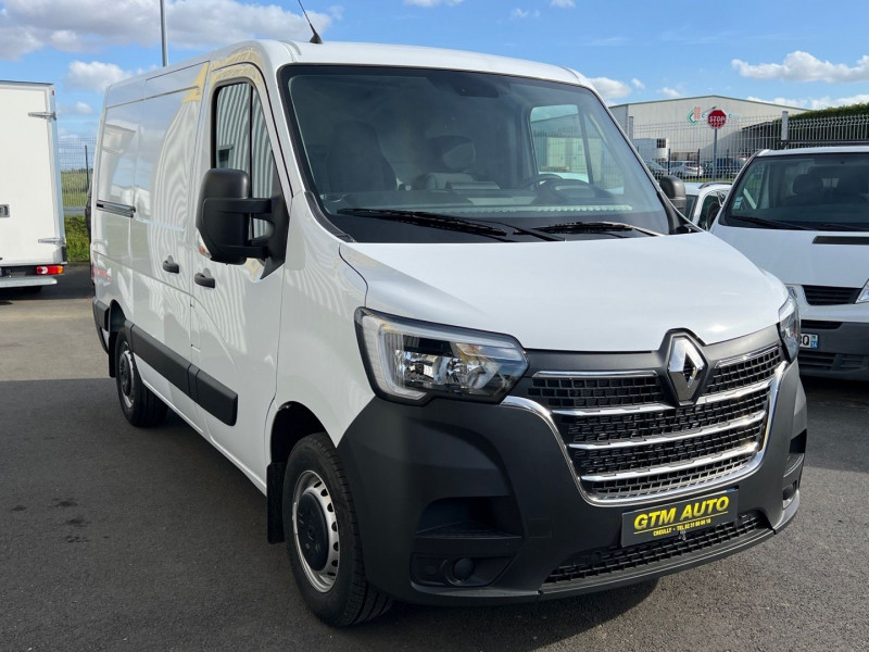 Photo 3 de l'offre de RENAULT MASTER III FG F3300 L1H1 2.3 BLUE DCI 135CH GRAND CONFORT EURO6 à 35990€ chez GTM Auto