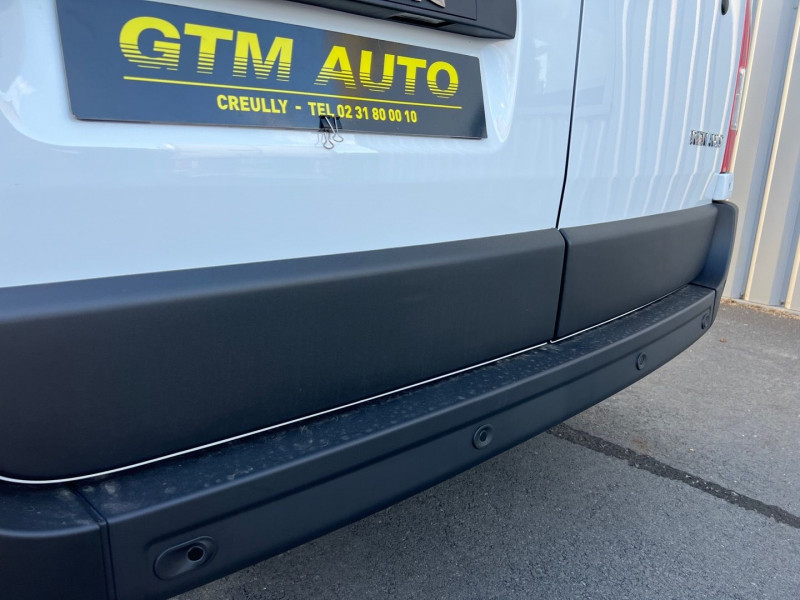 Photo 9 de l'offre de RENAULT MASTER III FG F3300 L2H2 2.3 BLUE DCI 135CH GRAND CONFORT EURO6 à 35990€ chez GTM Auto