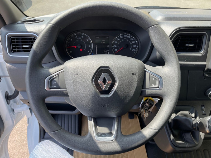 Photo 17 de l'offre de RENAULT MASTER III BENNE - CABRETTA RJ3500 L3 COFFRE 2.3 BLUE DCI 145CH EUROVI à 44990€ chez GTM Auto