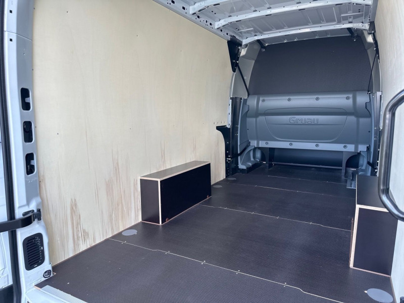 Photo 8 de l'offre de RENAULT MASTER III CABINE APPROFONDIE R3500 L4H2 2.3 BLUE DCI 165CH GRAND CONFORT à 48990€ chez GTM Auto