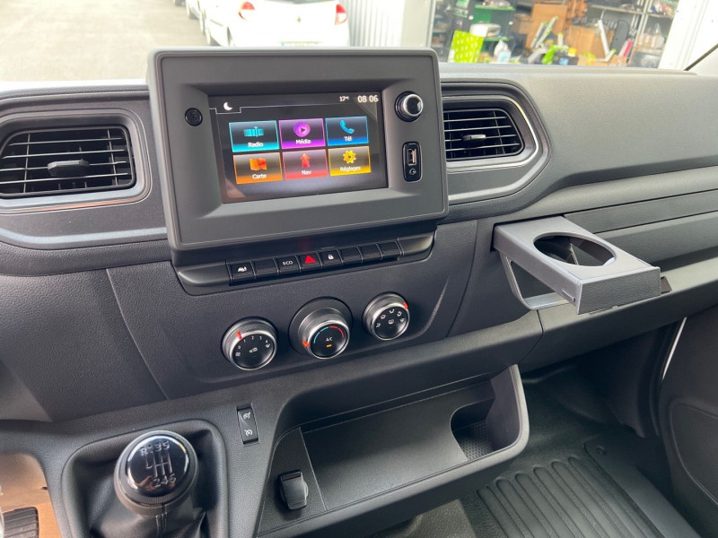 Photo 15 de l'offre de RENAULT MASTER III FG - DISPO F3300 L2H2 2.3 BLUE DCI 135CH GRAND CONFORT EURO6 à 39990€ chez GTM Auto