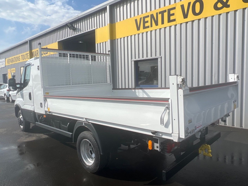 Photo 6 de l'offre de IVECO DAILY CCB - BENNE JPM + COFFRE 35C16 EMPATTEMENT 3750 - BENNE 3M20 à 48990€ chez GTM Auto