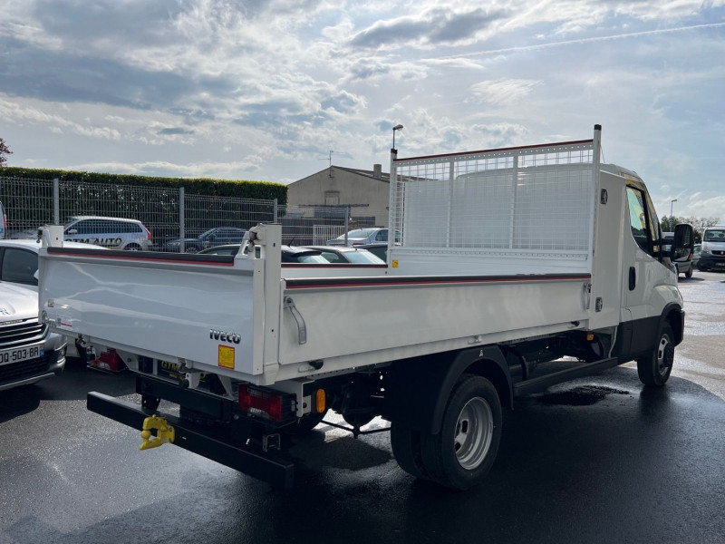 Photo 4 de l'offre de IVECO DAILY CCB - BENNE JPM + COFFRE 35C16 EMPATTEMENT 3750 - BENNE 3M20 à 48990€ chez GTM Auto