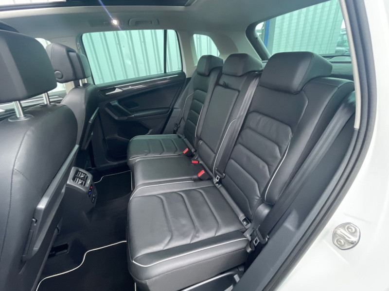 Photo 15 de l'offre de VOLKSWAGEN TIGUAN 2.0 TDI 150CH CARAT EXCLUSIVE DSG7 à 26990€ chez GTM Auto