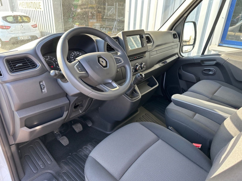Photo 13 de l'offre de RENAULT MASTER III FG R3500 L4H2 2.3 BLUE DCI 165CH GCF CABINE APPROFONDIE à 48990€ chez GTM Auto