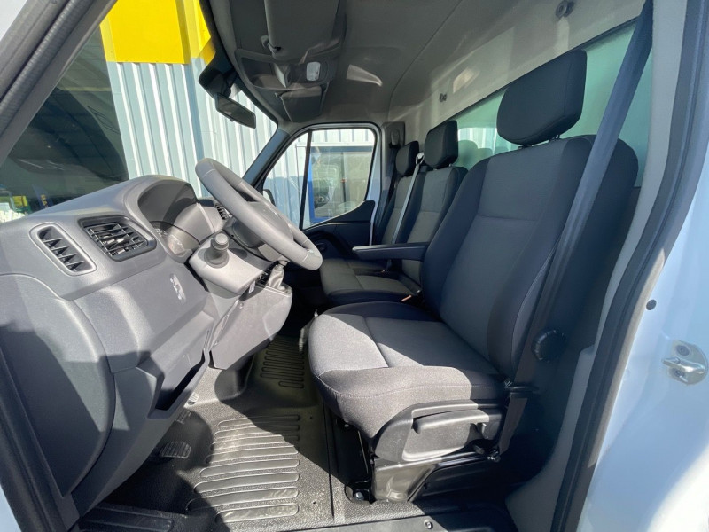 Photo 21 de l'offre de RENAULT MASTER III - 20M3 - DISPO R3500 L3 2.3 BLUE DCI 165CH CONFORT EUROVI à 49990€ chez GTM Auto
