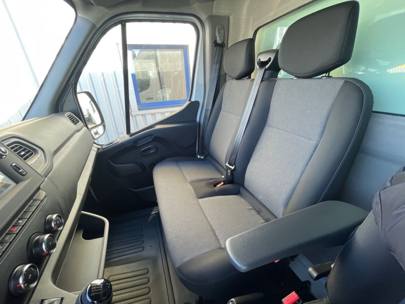 Photo 19 de l'offre de RENAULT MASTER III - 20M3 - DISPO R3500 L3 2.3 BLUE DCI 165CH CONFORT EUROVI à 49990€ chez GTM Auto