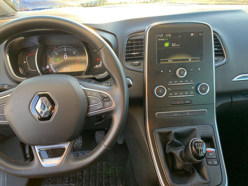 Photo 4 de l'offre de RENAULT GRAND SCENIC IV 1.7 BLUE DCI 120CH BUSINESS 7 PLACES à 19990€ chez Garage Bretaudeau