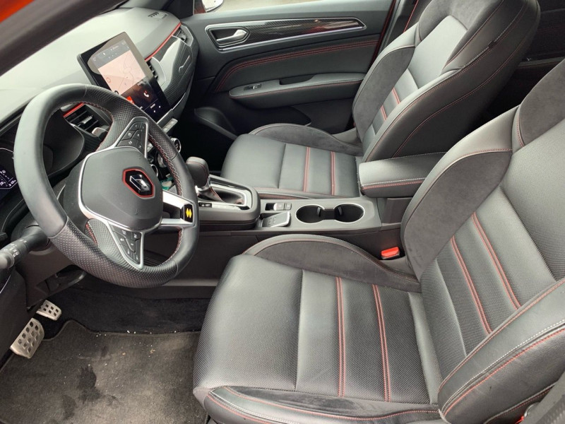 Photo 3 de l'offre de RENAULT ARKANA 1.3 TCE 160CH FAP RS LINE EDC -21B à 29990€ chez Garage Bretaudeau