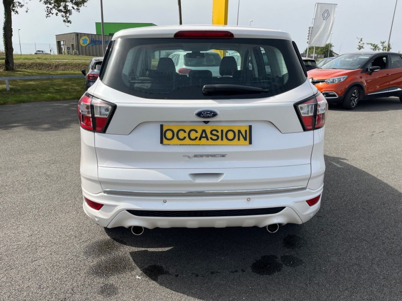 Photo 12 de l'offre de FORD KUGA 2.0 TDCI 150CH STOP&START VIGNALE 4X2 EURO6.2 à 18990€ chez Garage Bretaudeau