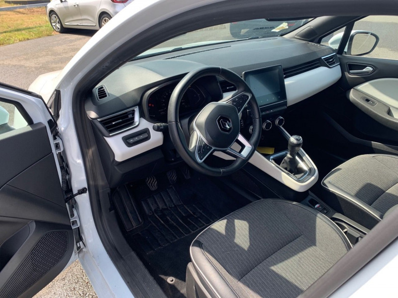 Photo 3 de l'offre de RENAULT CLIO V 1.5 BLUE DCI 100CH INTENS -21N à 16990€ chez Garage Bretaudeau