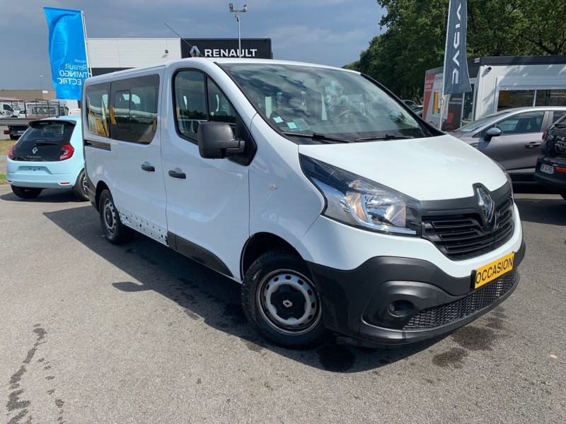 Photo 3 de l'offre de RENAULT TRAFIC III COMBI L1 1.6 DCI 125CH ENERGY LIFE 9 PLACES à 20990€ chez Garage Bretaudeau