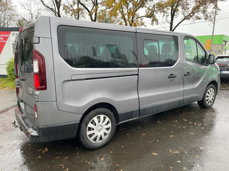 Photo 10 de l'offre de RENAULT TRAFIC III COMBI L2 1.6 DCI 125CH ENERGY LIFE 9 PLACES à 22590€ chez Garage Bretaudeau