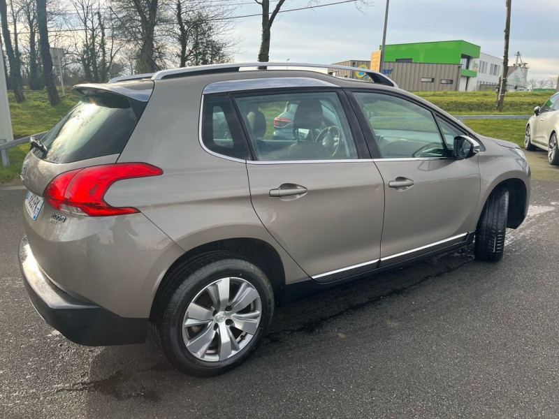 Photo 8 de l'offre de PEUGEOT 2008 1.2 PURETECH 110CH ALLURE S&S à 5990€ chez Garage Bretaudeau