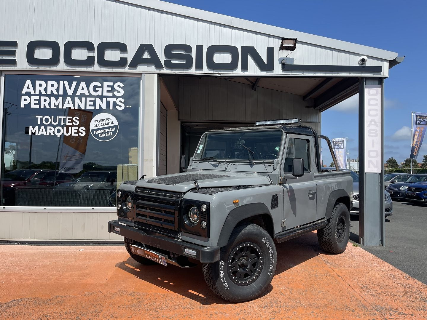 LandRover DEFENDER DEFENDER d’occasion à COLLEVILLE MONTGOMERY Avenue de l