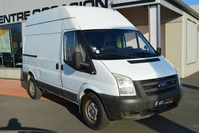 Photo 1 de l'offre de FORD TRANSIT FG 300C 2.2 TDCI 85CH à 8900€ chez Avenue de l'auto