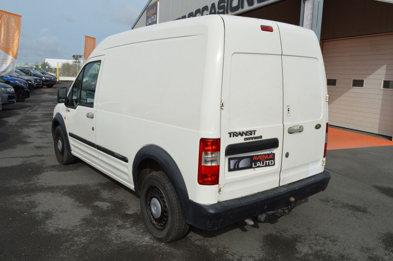 Photo 7 de l'offre de FORD COURRIER FGTTE 1.8 TDDI 75CH DRIVER à 5990€ chez Avenue de l'auto