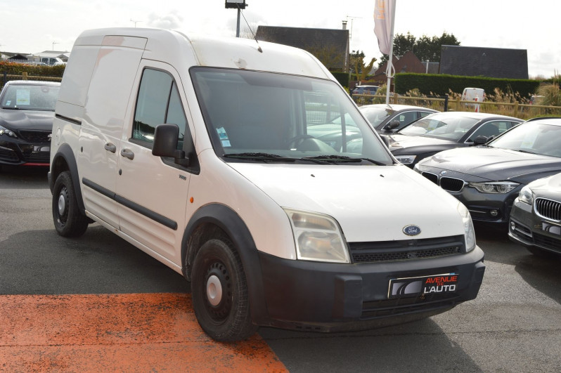 Photo 4 de l'offre de FORD COURRIER FGTTE 1.8 TDDI 75CH DRIVER à 5990€ chez Avenue de l'auto