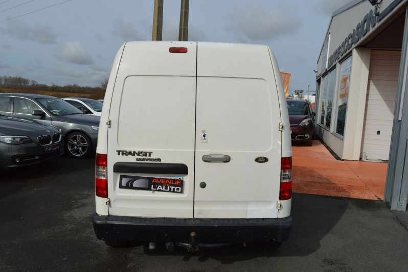 Photo 6 de l'offre de FORD COURRIER FGTTE 1.8 TDDI 75CH DRIVER à 5990€ chez Avenue de l'auto