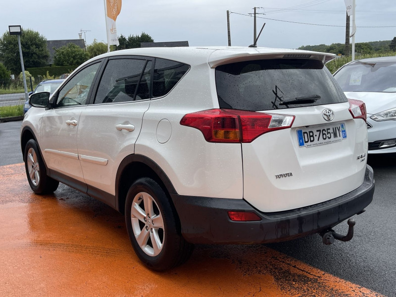 Photo 35 de l'offre de TOYOTA RAV4 150 D-CAT LOUNGE AWD BVA à 14900€ chez Avenue de l'auto