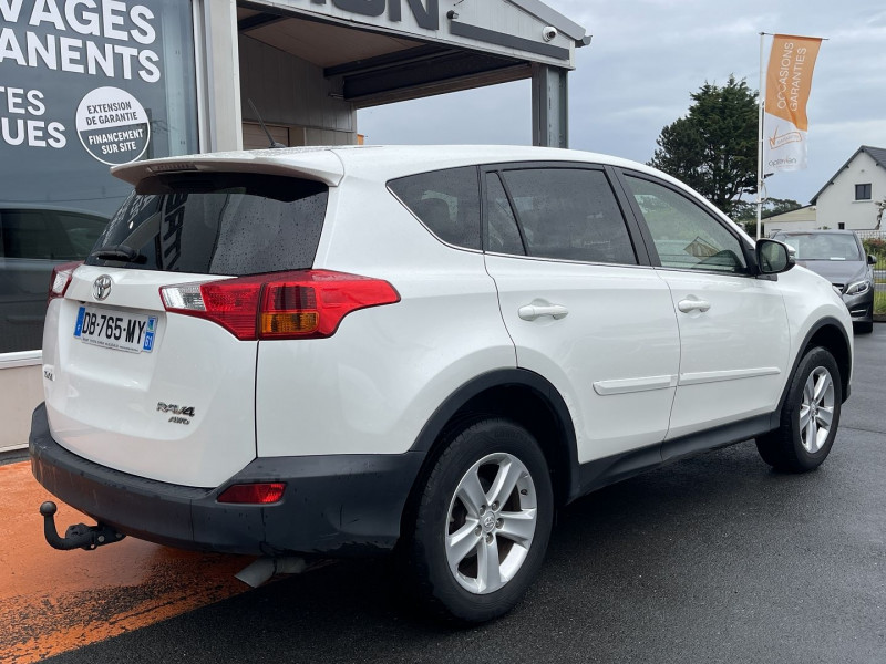 Photo 33 de l'offre de TOYOTA RAV4 150 D-CAT LOUNGE AWD BVA à 14900€ chez Avenue de l'auto