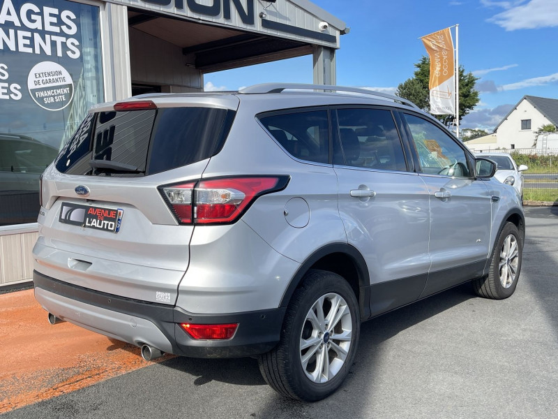 Photo 41 de l'offre de FORD KUGA 2.0 TDCI 150CH STOP&START TITANIUM 4X4 POWERSHIFT à 16900€ chez Avenue de l'auto