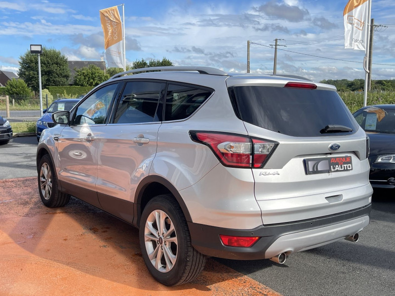 Photo 43 de l'offre de FORD KUGA 2.0 TDCI 150CH STOP&START TITANIUM 4X4 POWERSHIFT à 16900€ chez Avenue de l'auto