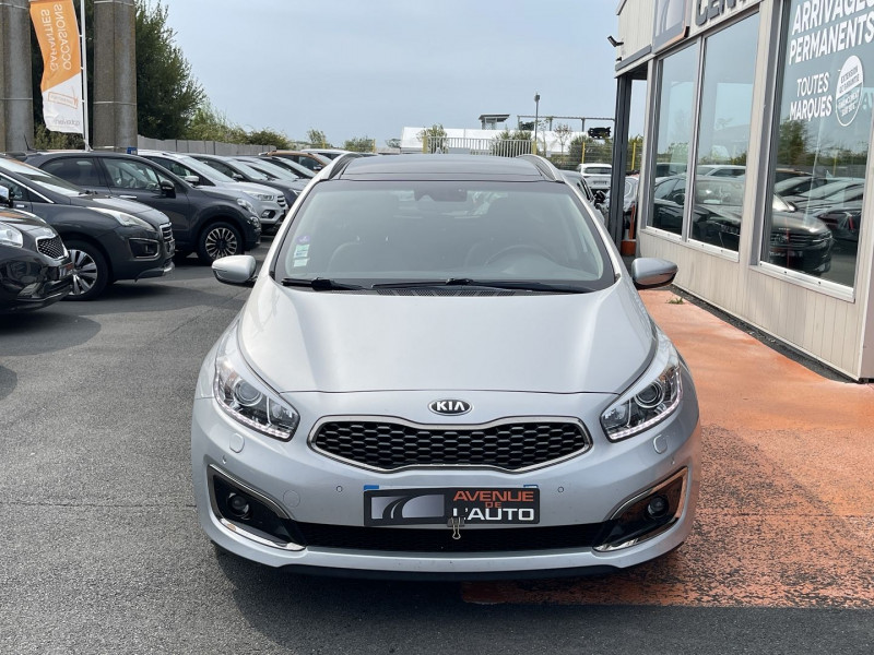 Photo 33 de l'offre de KIA CEE'D SW 1.6 GDI 135CH PREMIUM DCT6 à 14690€ chez Avenue de l'auto